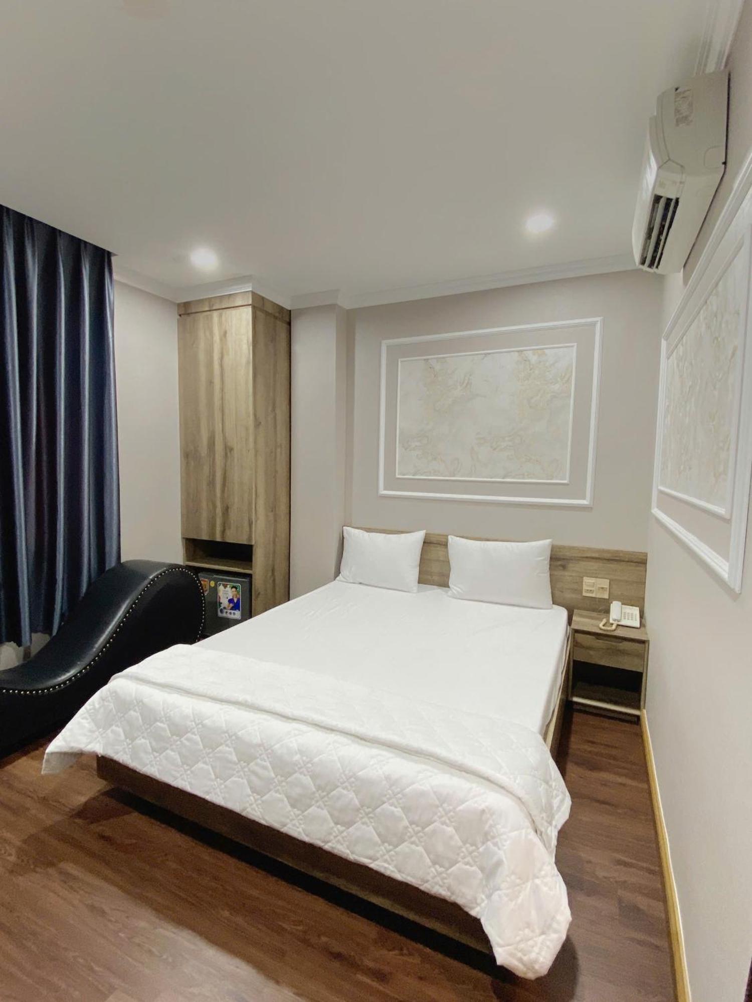 Thanh Binh Premium Hotel Ho Şi Min Exterior foto
