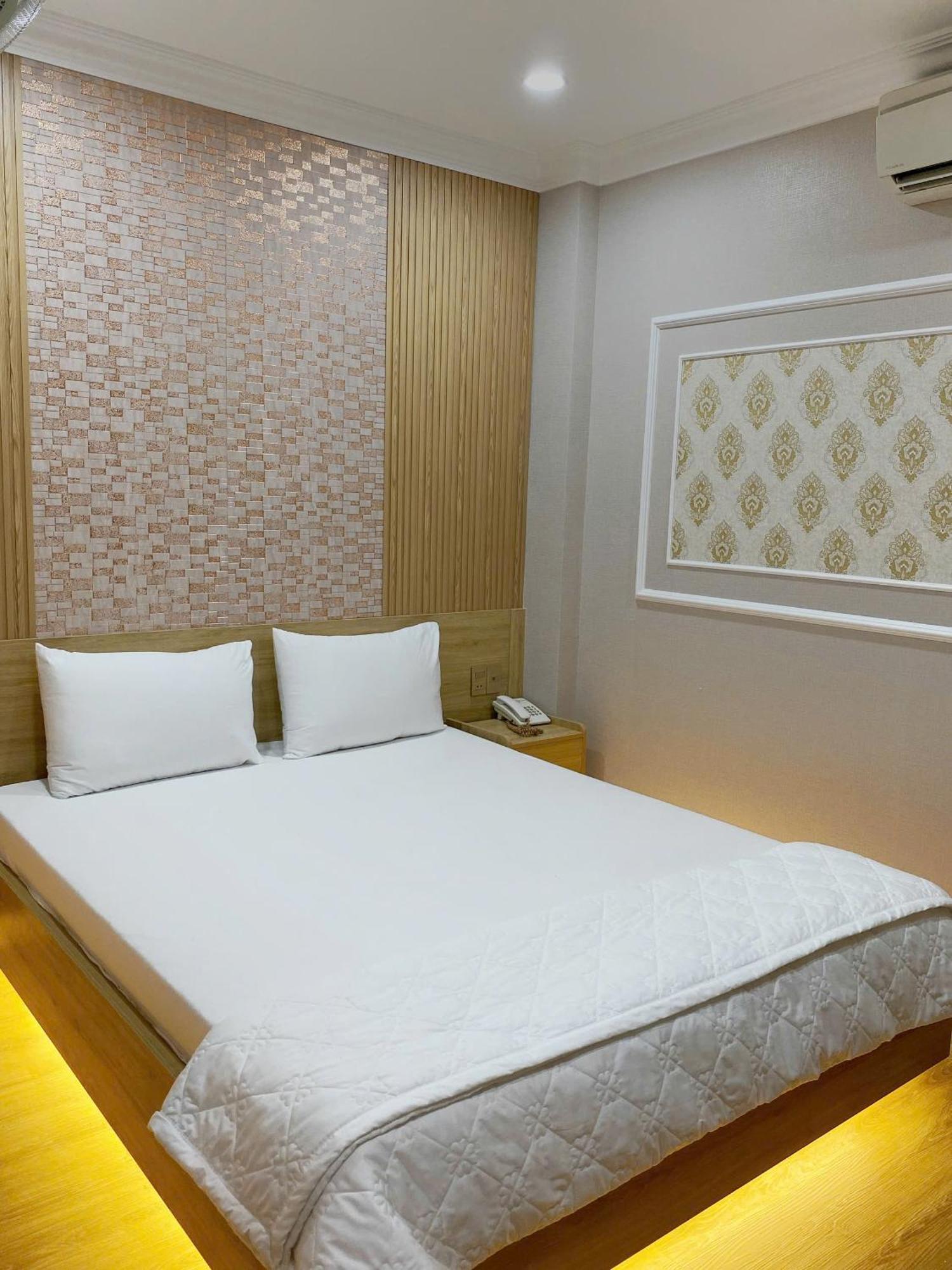Thanh Binh Premium Hotel Ho Şi Min Exterior foto
